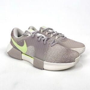 Nike Zoom GP Challenge 1 Tennis Shoe Phantom Barely Volt FJ1811-001 Womens 9.5